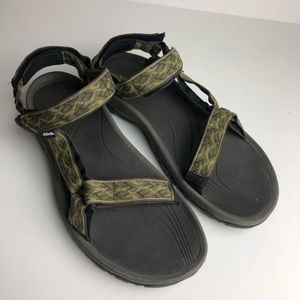 Teva Men’s Hurricane Sandals in Wavy Trail Green